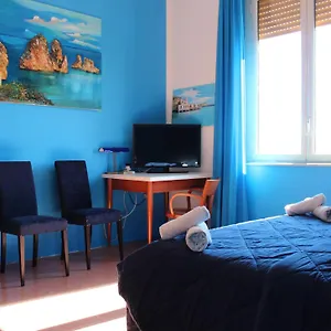 La Maison Del Sole 2*, Palermo Itália